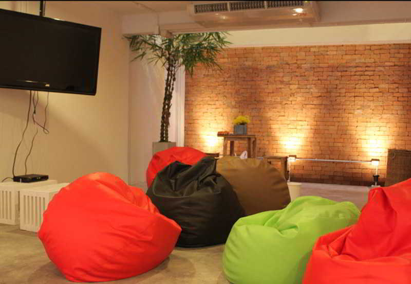 Hq Hostel Silom Bangkok Dış mekan fotoğraf