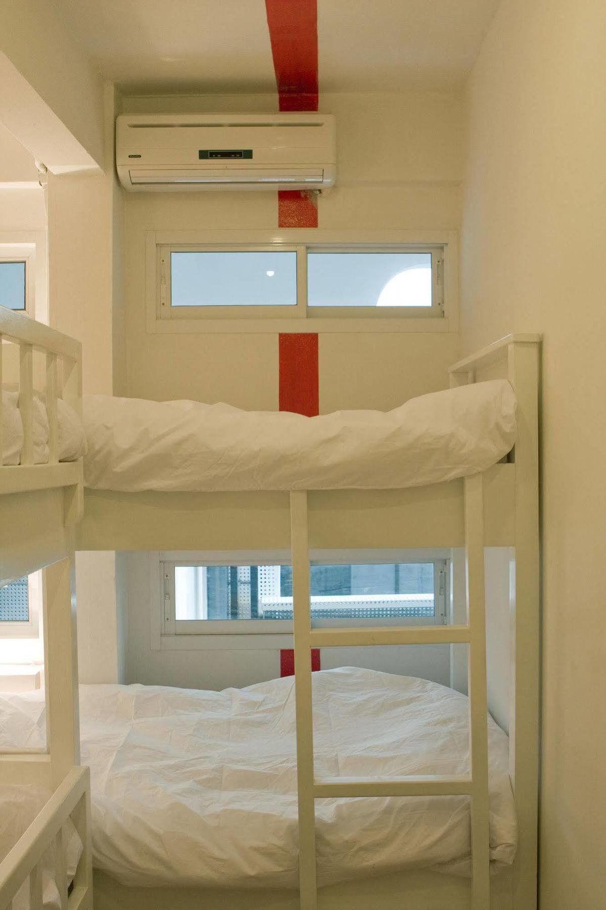Hq Hostel Silom Bangkok Dış mekan fotoğraf