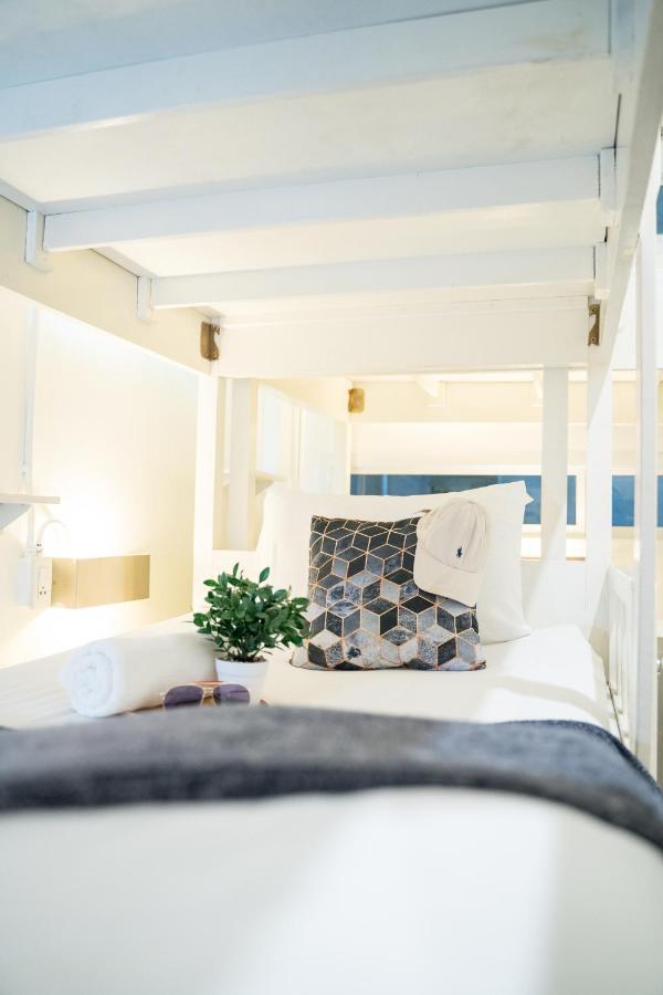 Hq Hostel Silom Bangkok Dış mekan fotoğraf