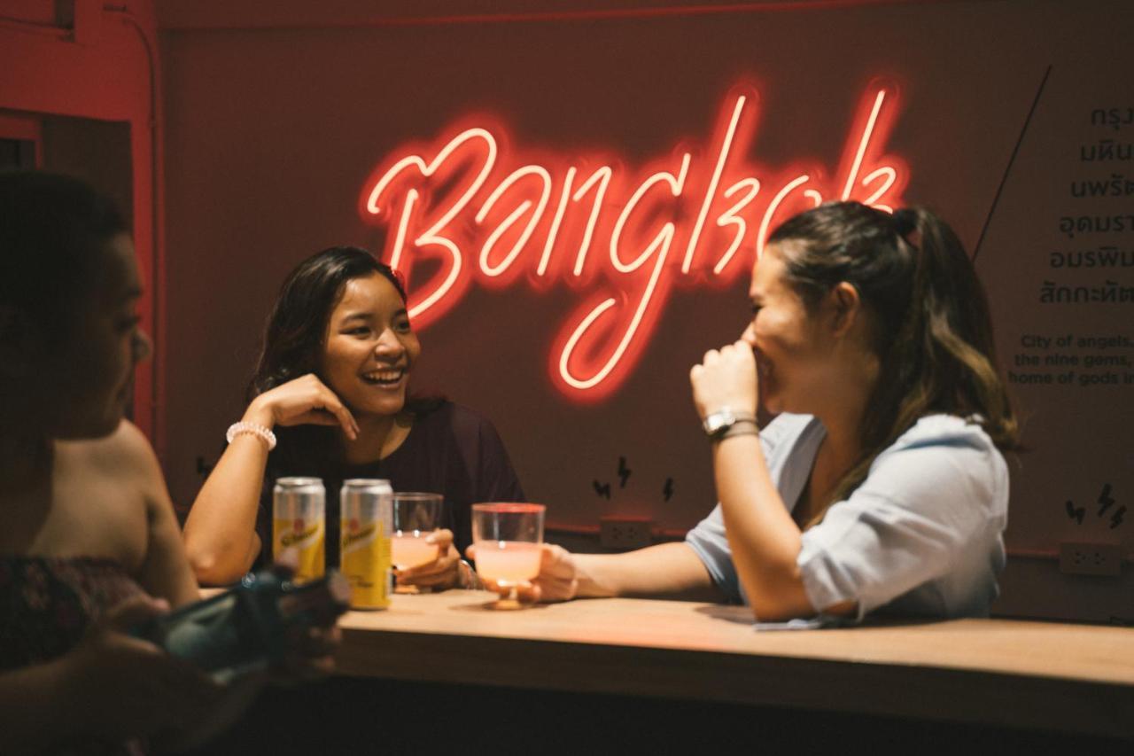 Hq Hostel Silom Bangkok Dış mekan fotoğraf