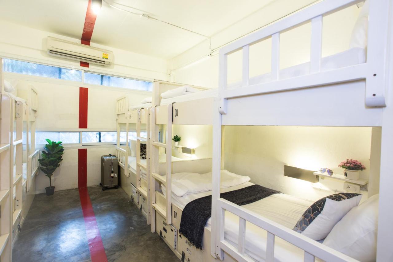 Hq Hostel Silom Bangkok Dış mekan fotoğraf