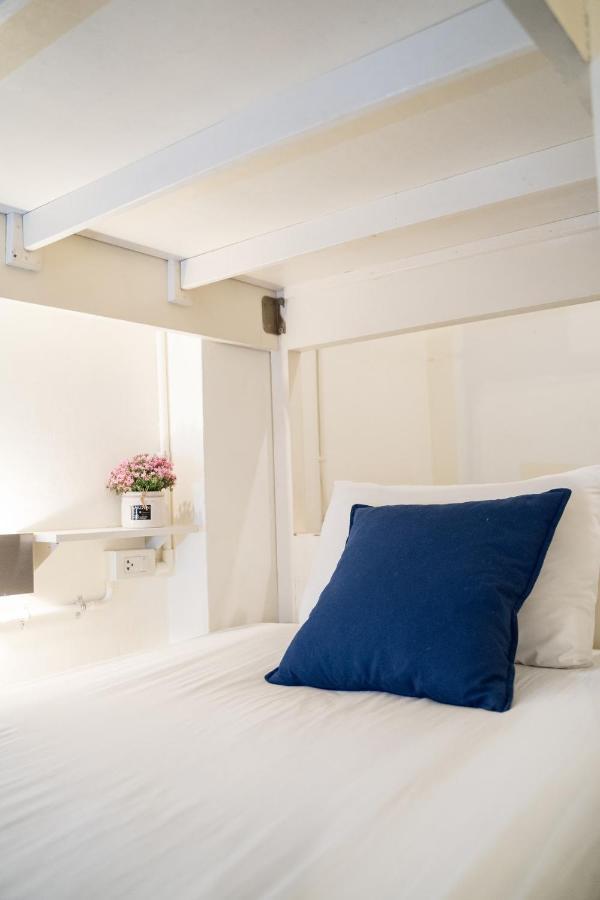 Hq Hostel Silom Bangkok Dış mekan fotoğraf